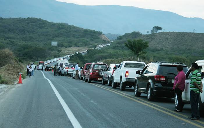 Piden se vigile tramo carretero