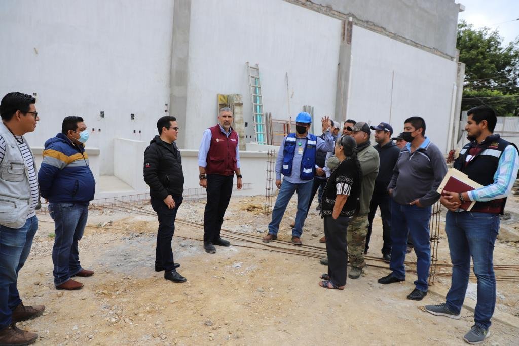 Supervisa Ángel Torres construcción de mercado público en Berriozábal