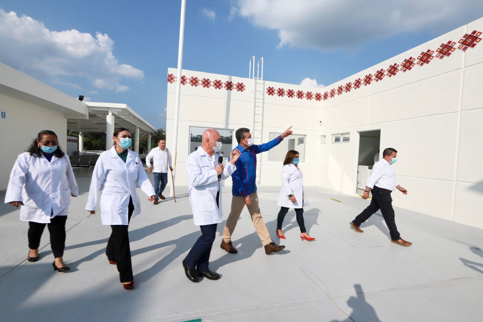 Rutilio Escandón inaugura la reconversión del Centro de Salud de Cardona, Juárez