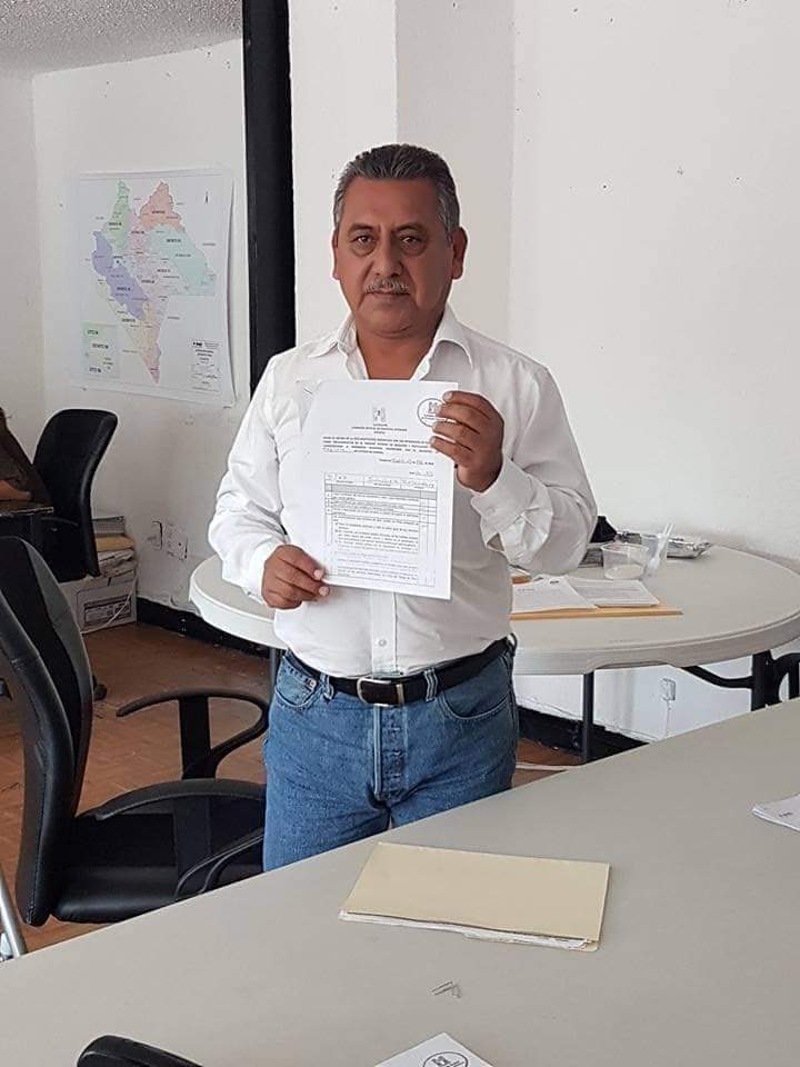 Señalan de violencia a edil de Tapilula