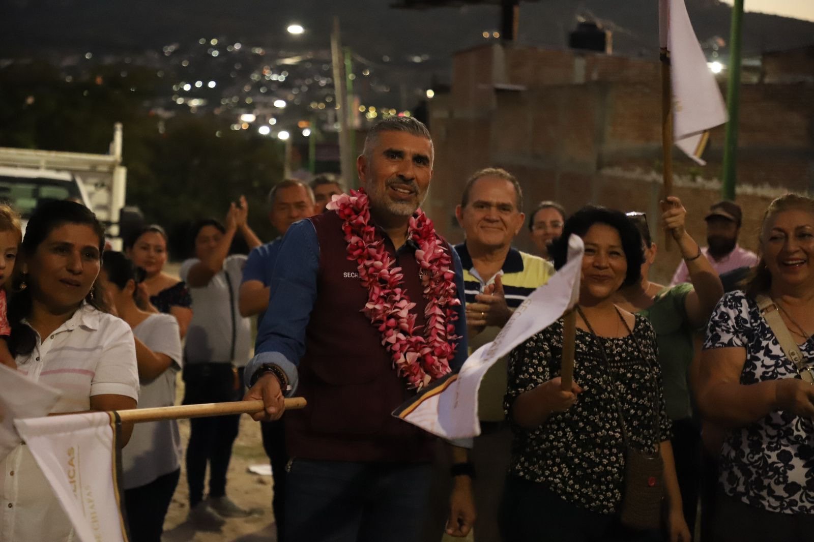 Realizaremos la primera pavimentación de calles desde que se creó Barranca Verde: Angel Torres