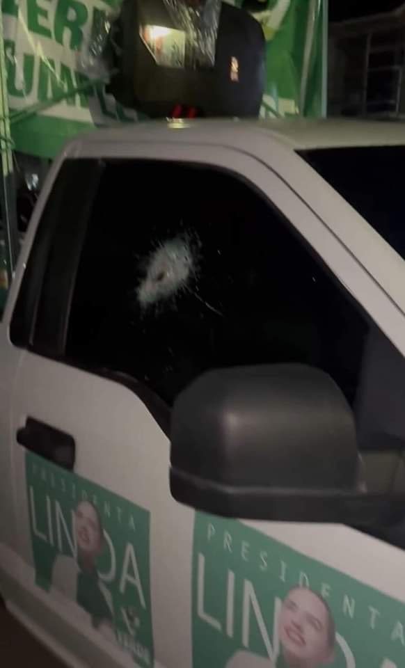 Vandalizan vehículo de de candidata del PVEM en SCLC