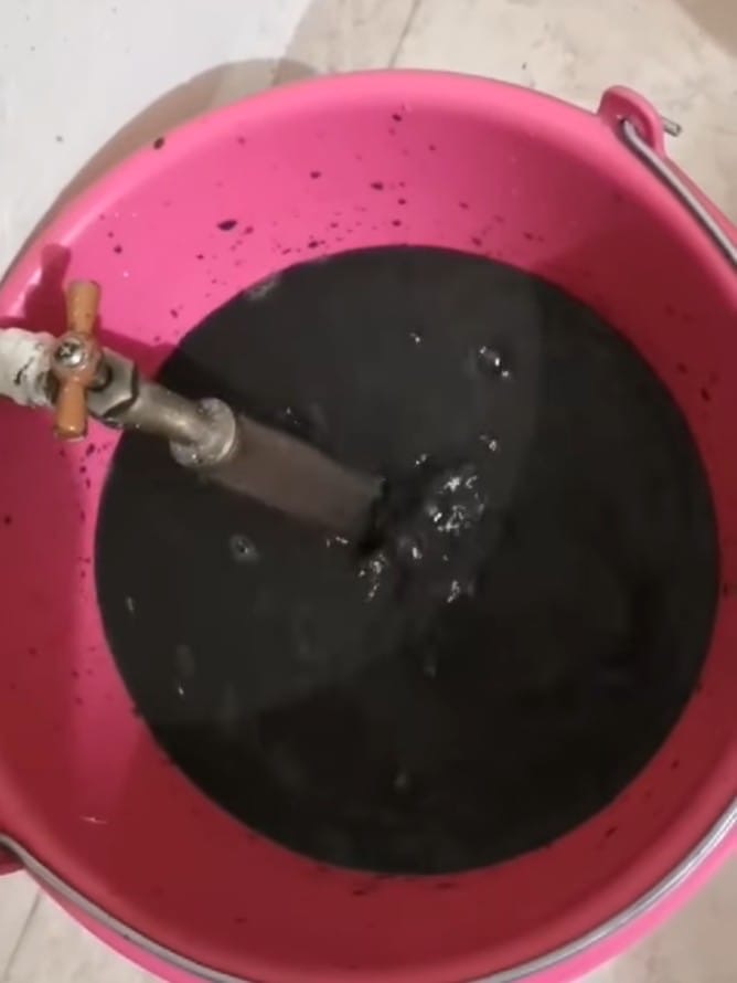 Denuncian suministro de agua contaminada en SCLC