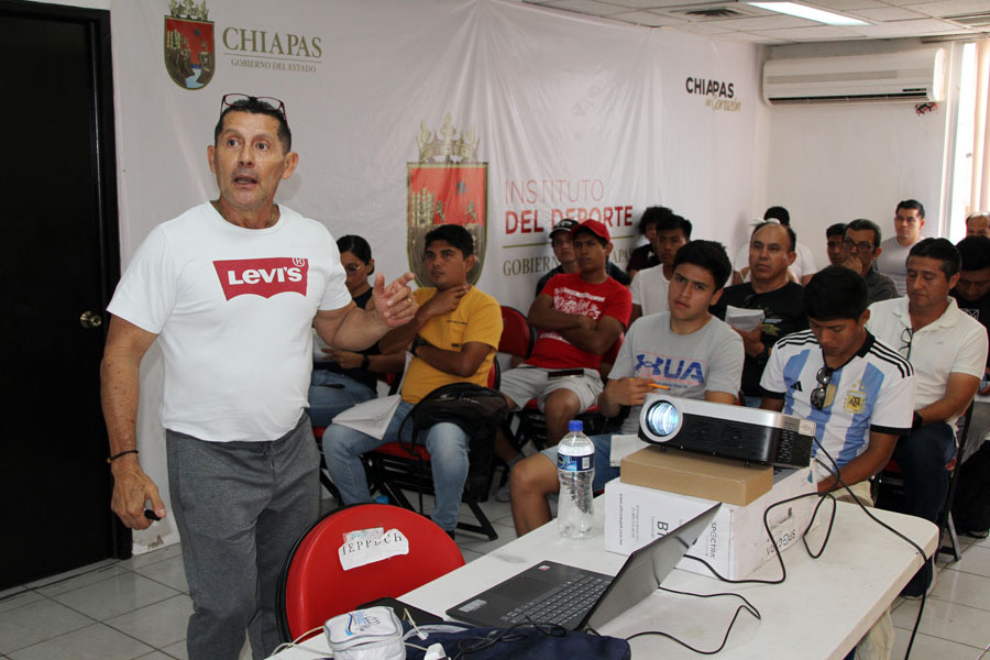 Indeporte realiza curso del Sistema de Capacitación y Certificación para Entrenadores Deportivos
