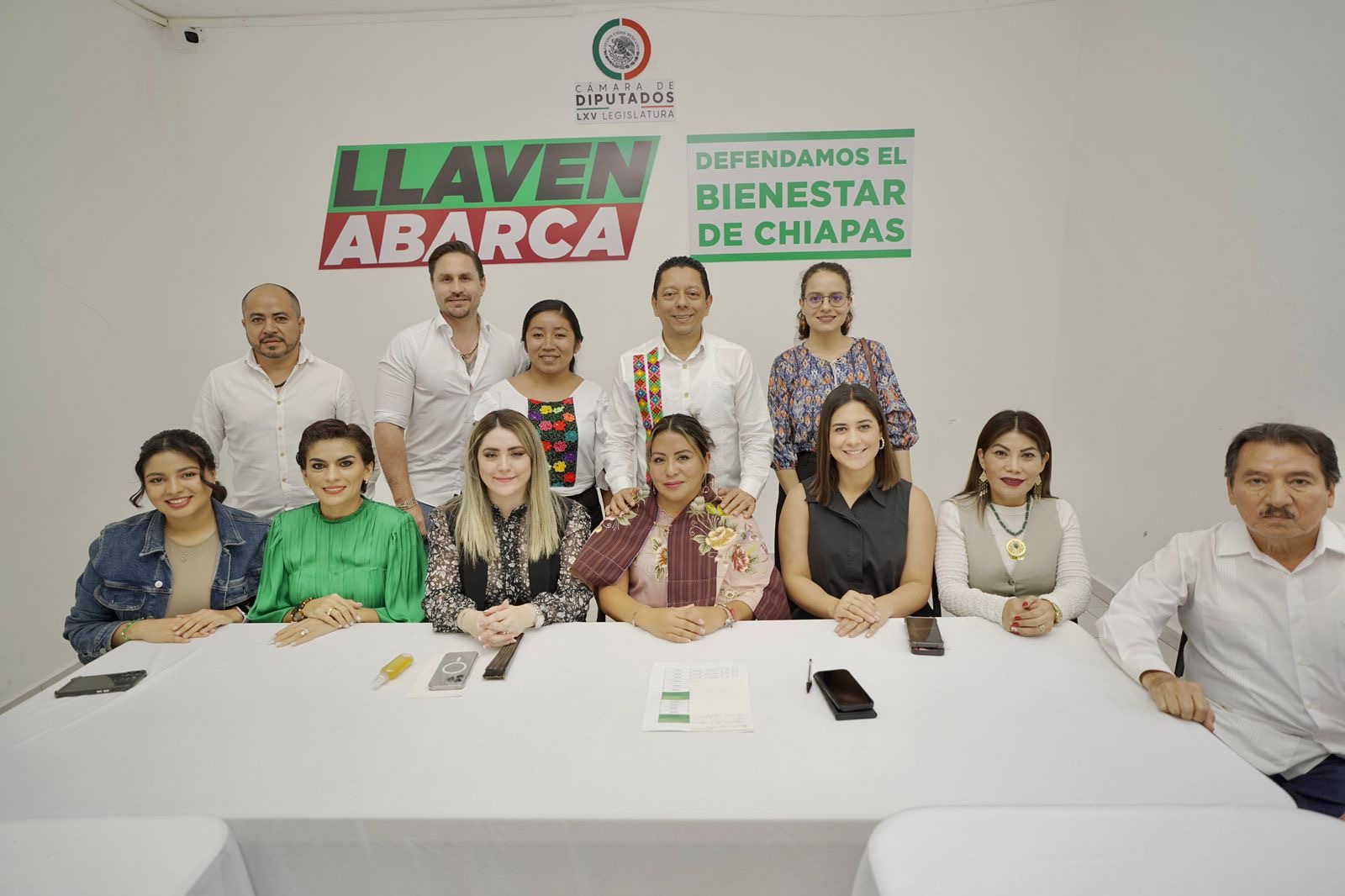 Instala Llaven Abarca mesa de trabajo con diputadas y diputados locales electos