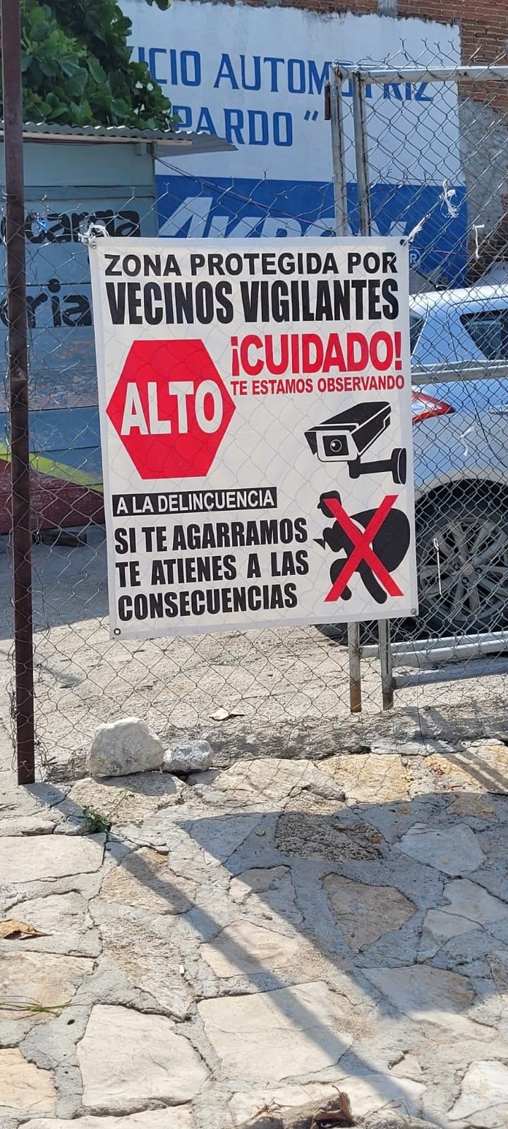 Vecinos actúan ante inseguridad en Tuxtla