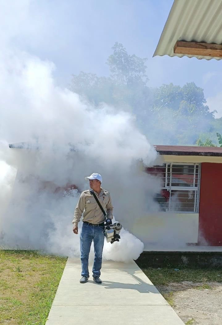 Escuelas libres de cacharros por 2a Jornada de Lucha contra el Dengue