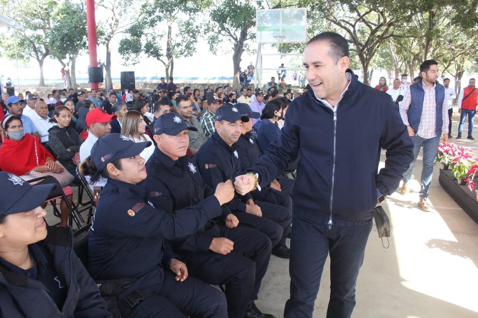 Hemos dignificado a las y los policías de Palenque con más de 321 millones de pesos a través del programa FORTAMUN. Sergio Aguilar.