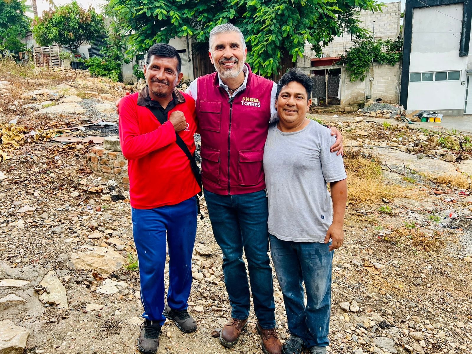 Visita Angel Torres la colonia Dr. Gabriel Gutiérrez Zepeda