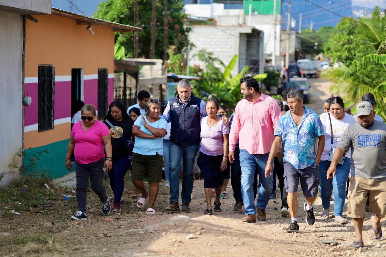 Inicia construcción de calles en colonia Evolución Política y 27 de Febrero: Angel Torres