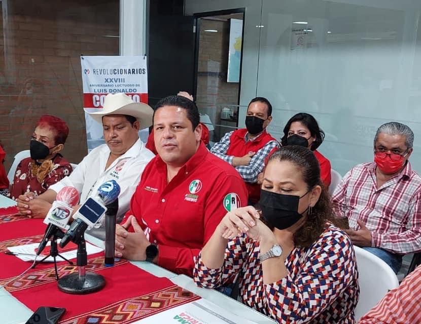 El PRI defiende la democracia y rechaza la desaparición de órganos autónomos