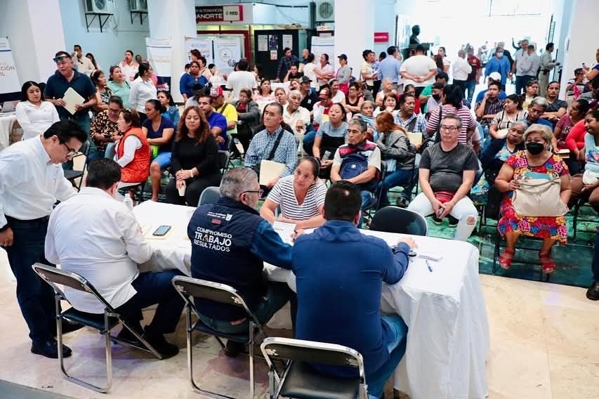 Atiende Angel Torres segunda edición del “Lunes del Pueblo”