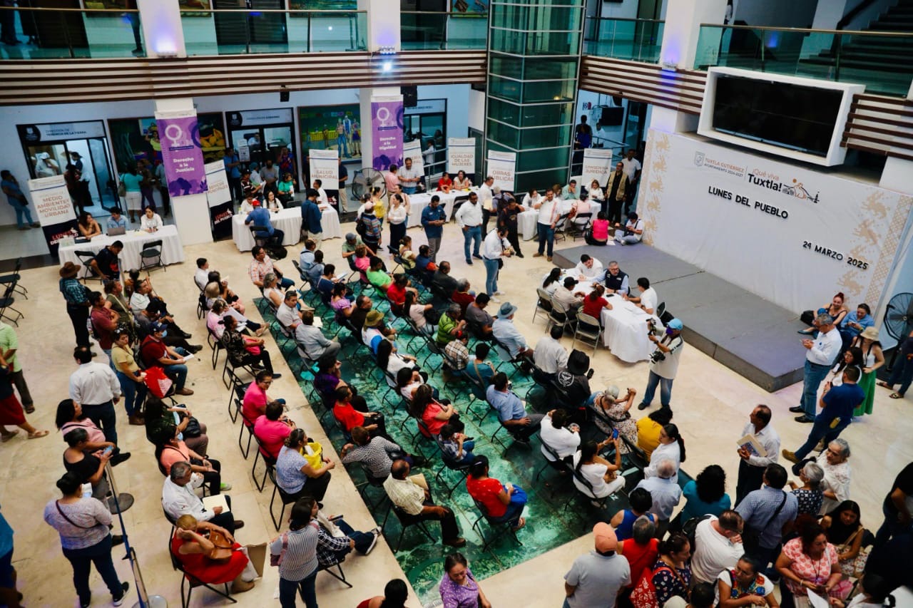 Lunes del Pueblo, un gobierno que resuelve, en Tuxtla