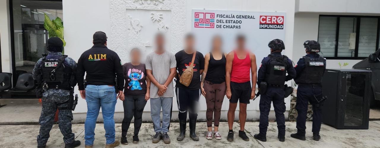 FGE y SSP rescatan a cinco personas privadas ilegalmente de la libertad en Huehuetán