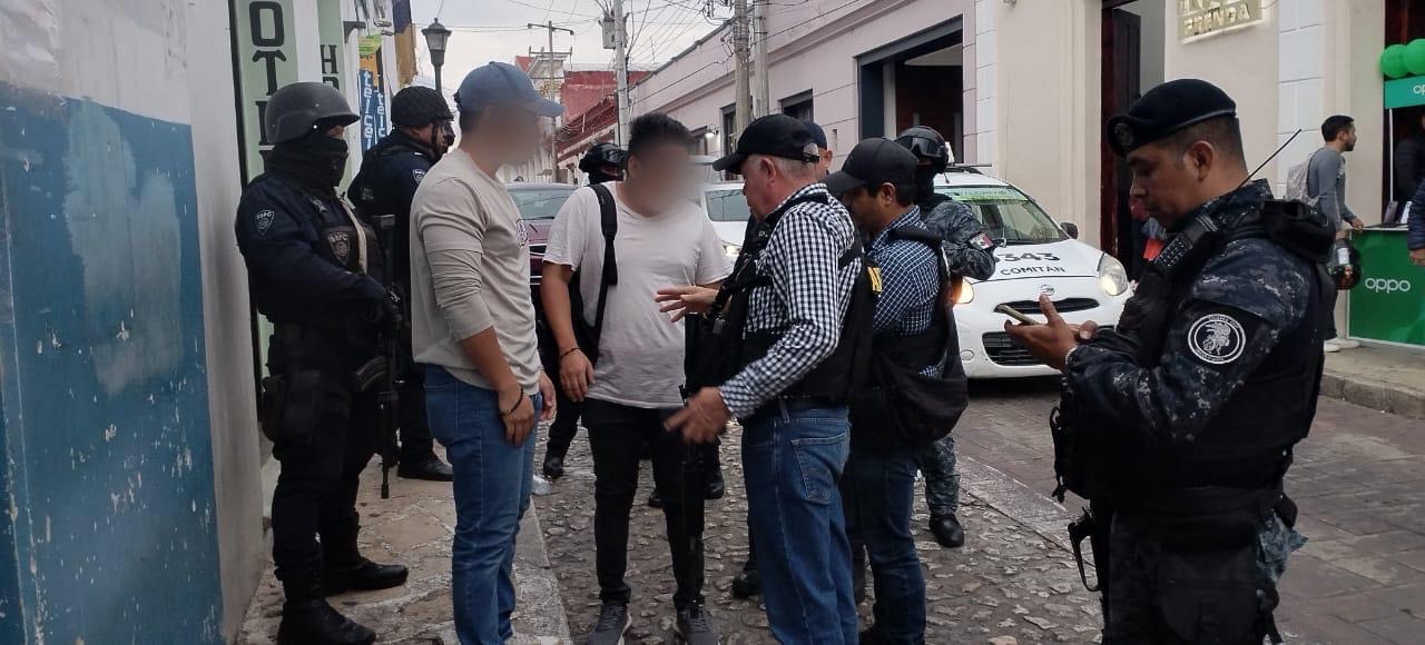 Rescatan a dos víctimas de secuestro virtual: FGE
