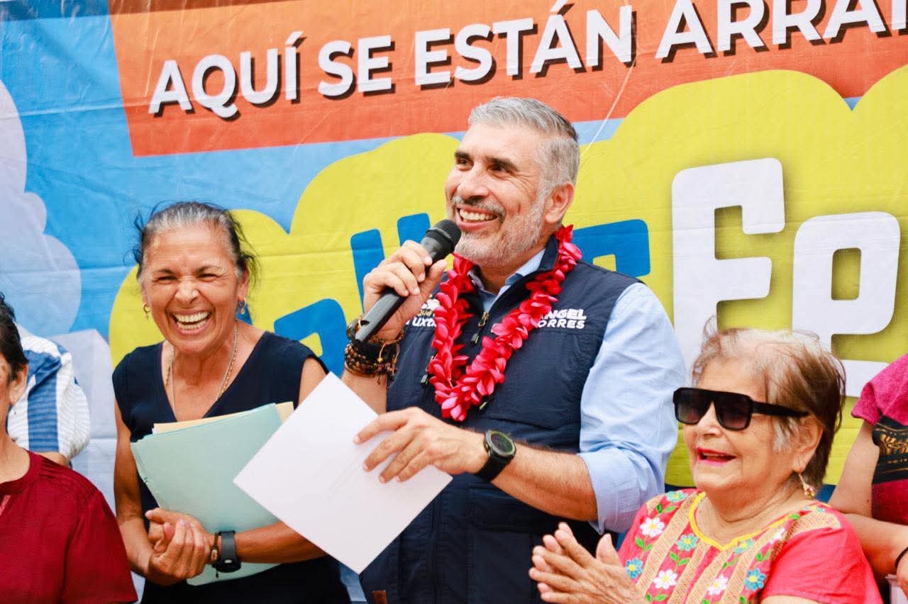 Transformamos Tuxtla con más calles en Los Robles y Los Laguitos: Angel Torres