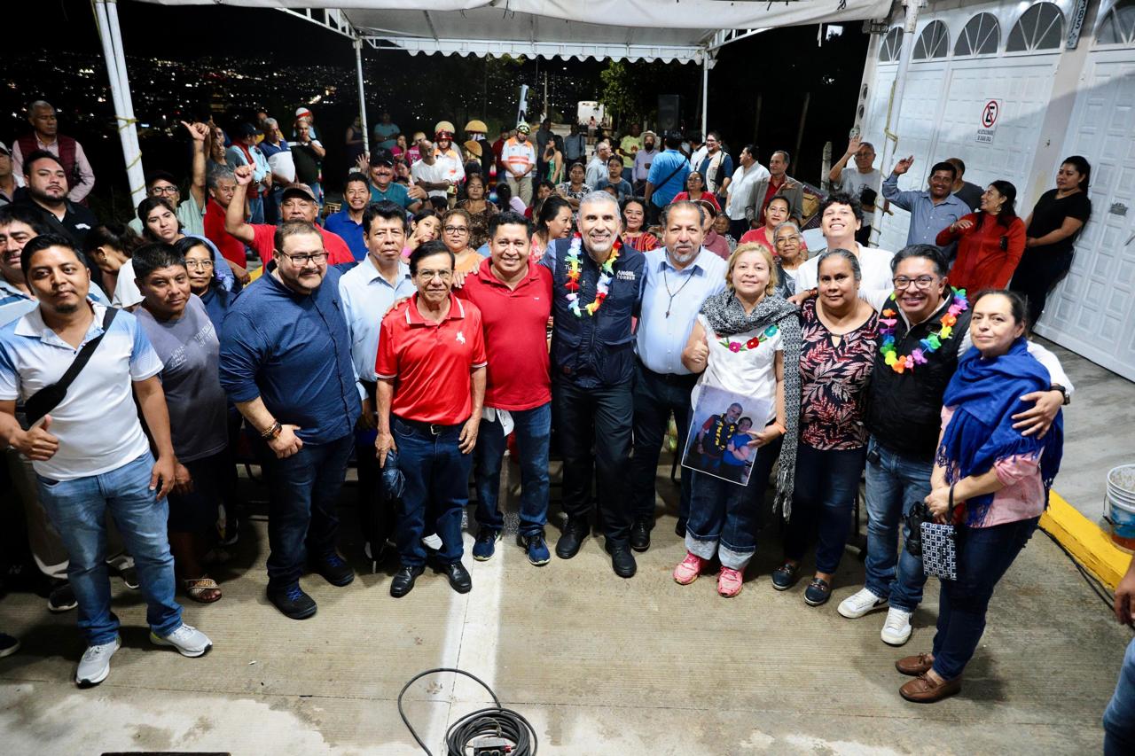 Inaugura Angel Torres una calle más; ahora en la colonia Buena Vista Loma Larga