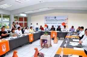 195d330e-3518-4761-8a16-a72190de5a79