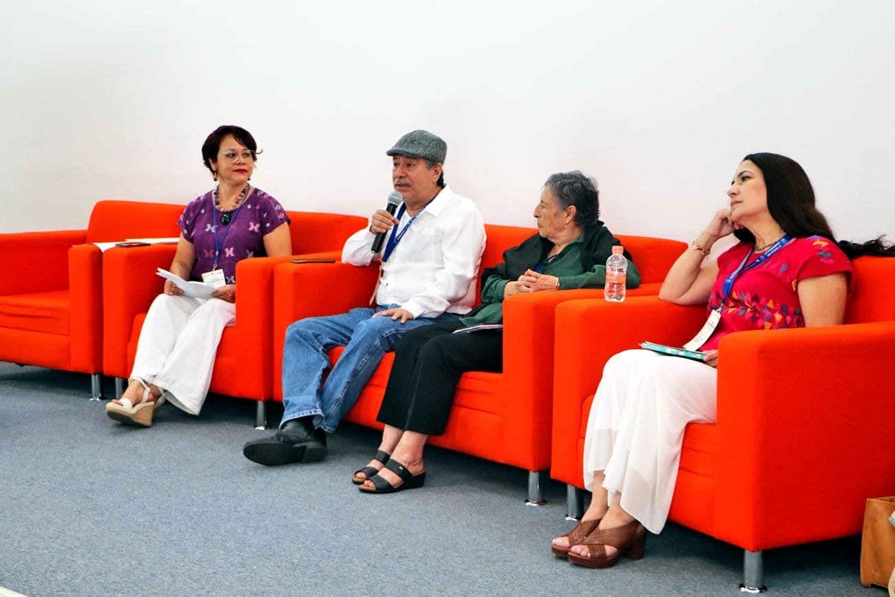 UNICACH rinde homenaje a Rosario Castellanos con conversatorio, obra de teatro y estreno de corrido inédito