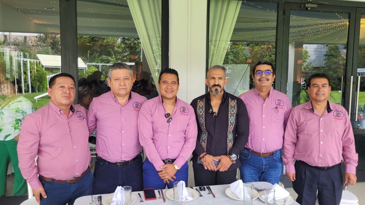 FAMA celebra 15 años de servicio al magisterio chiapaneco