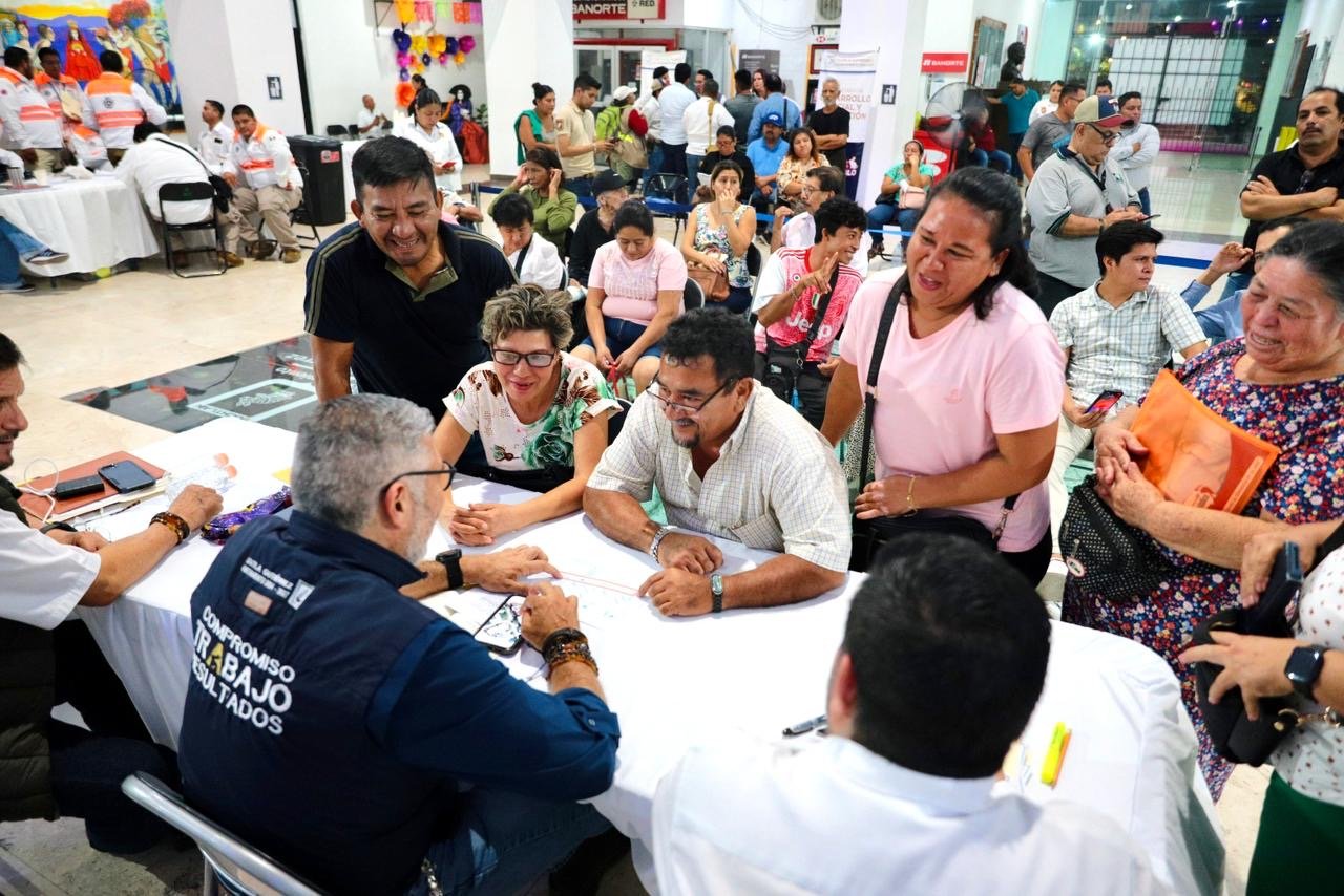 Encabeza Angel Torres una edición más de “Lunes del Pueblo”