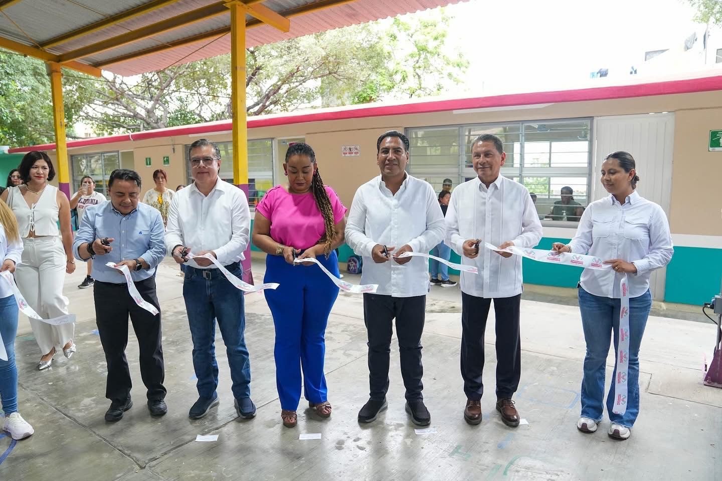 Con inversión superior a 3.5 mdp, Eduardo Ramírez mejora escuelas en Tuxtla Gutiérrez